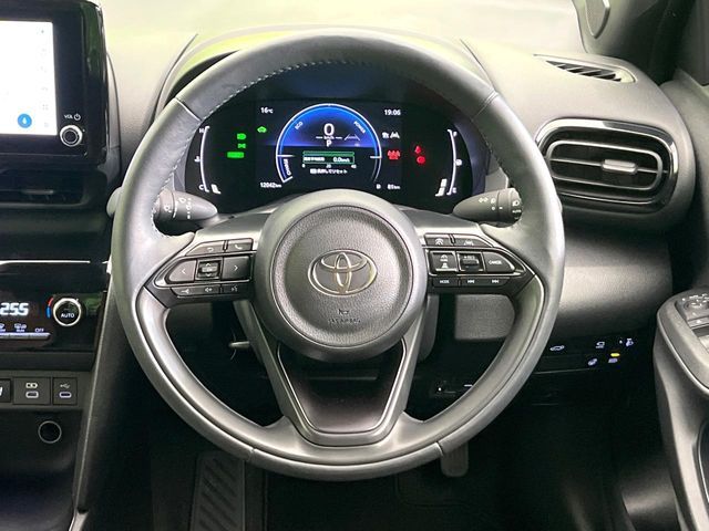 YARIS CROSS HYBRID