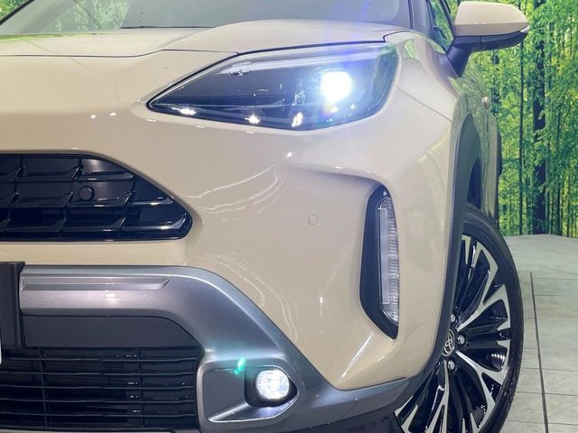 YARIS CROSS HYBRID