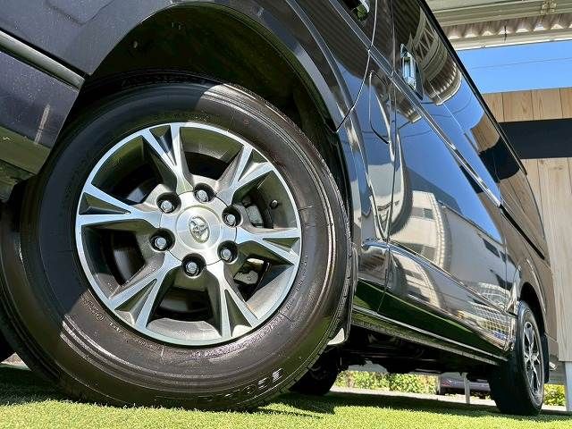 HIACE van 4WD