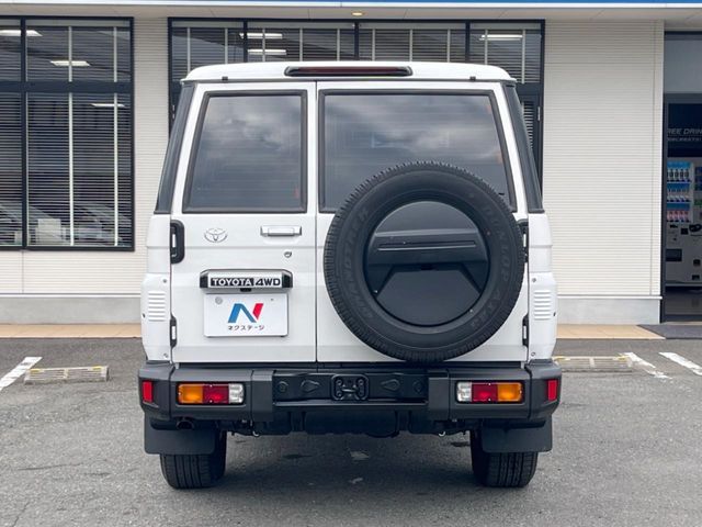 LANDCRUISER 70