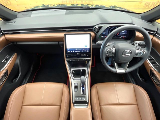 LEXUS LBX
