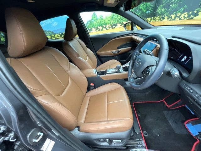 LEXUS LBX