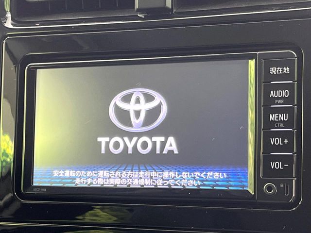 PRIUS 4WD
