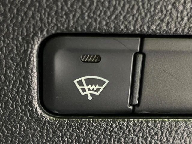 PRIUS 4WD