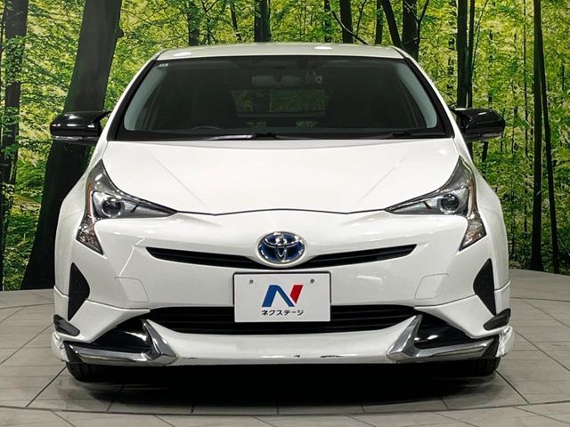 PRIUS 4WD