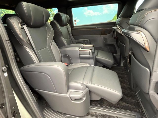 VELLFIRE  HYBRID