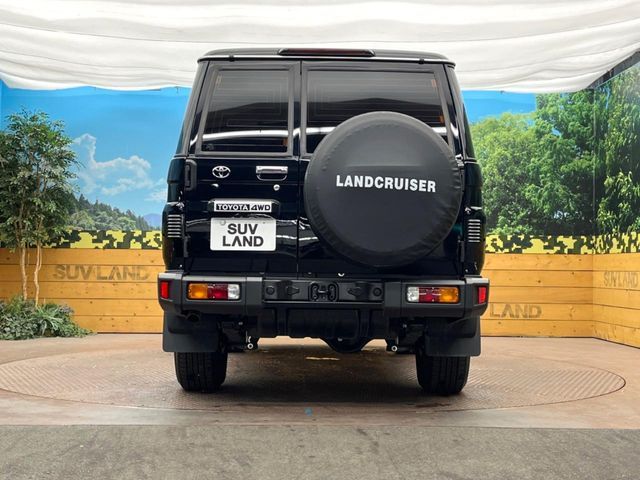 LANDCRUISER 70