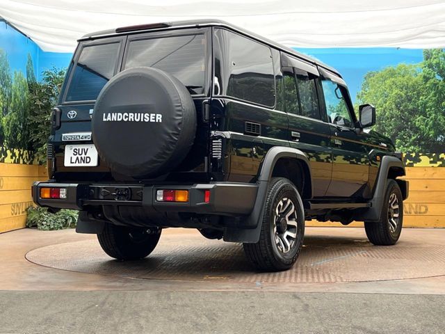 LANDCRUISER 70
