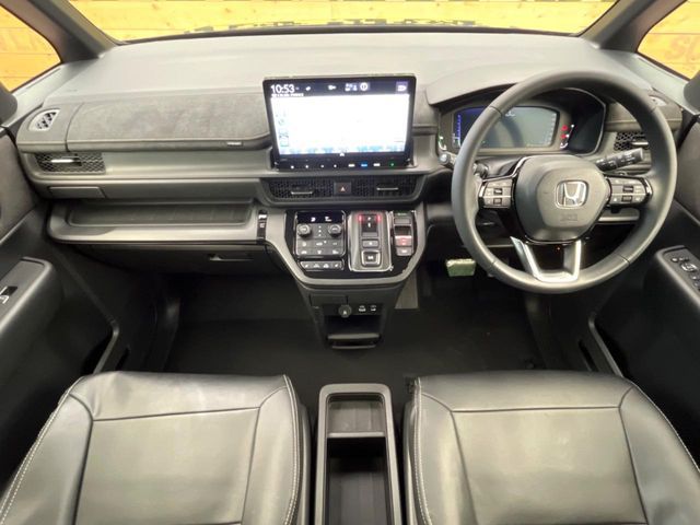 STEPWAGON e:HEV SPADA