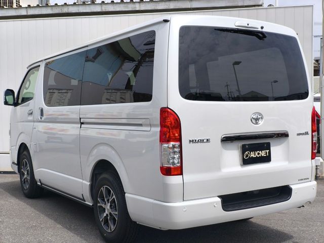 HIACE van 4WD