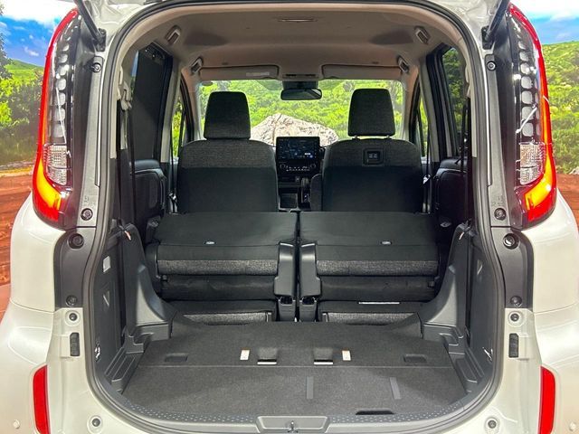 SIENTA HYBRID