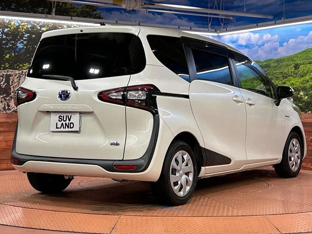 SIENTA HYBRID