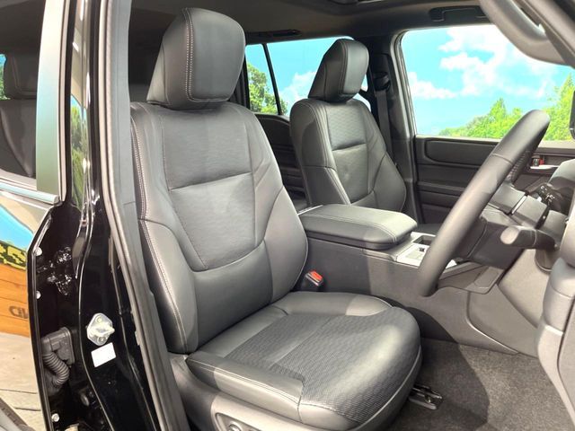 LANDCRUISER 250