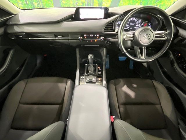 MAZDA3 SEDAN