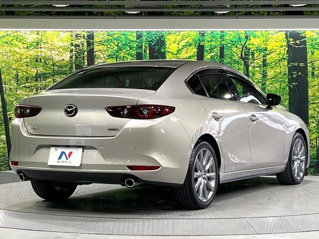 MAZDA3 SEDAN