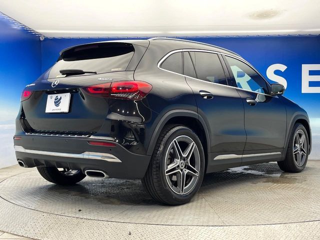 MERCEDES BENZ GLA class