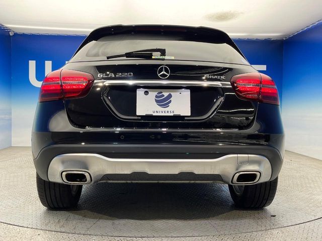 MERCEDES BENZ GLA class