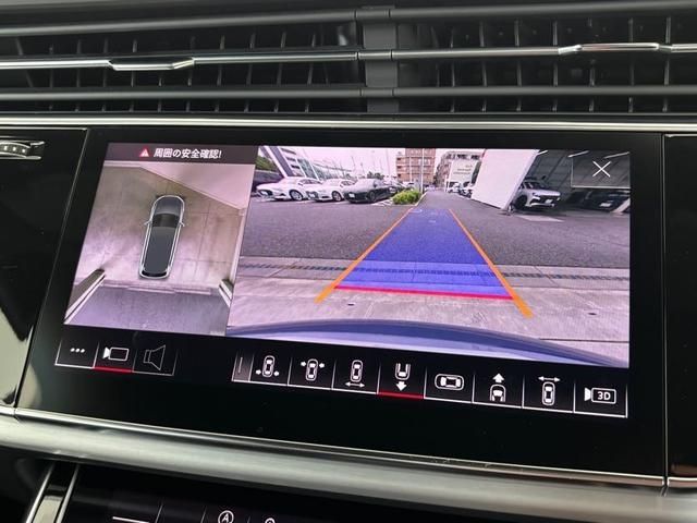 AUDI  Q7