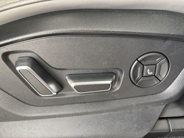 AUDI  Q7