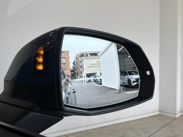 AUDI  Q7