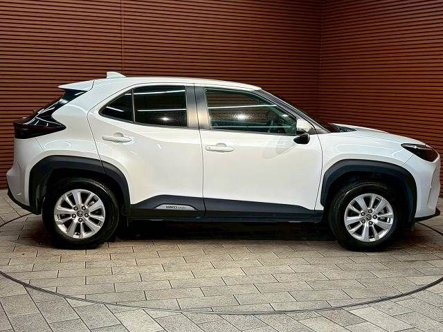 YARIS CROSS