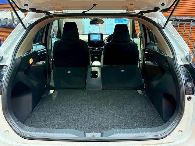 YARIS CROSS