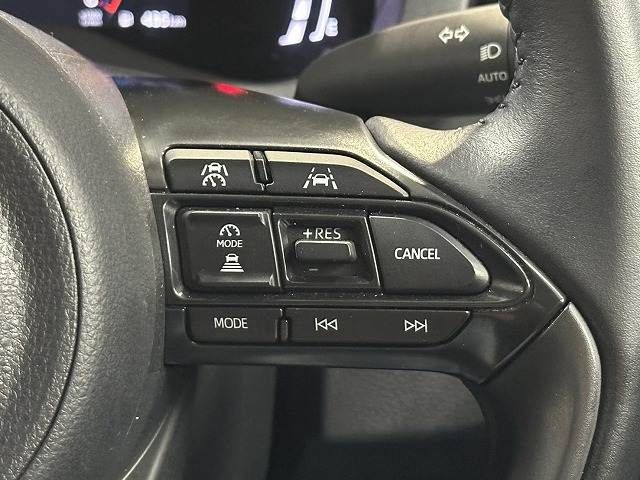 YARIS CROSS