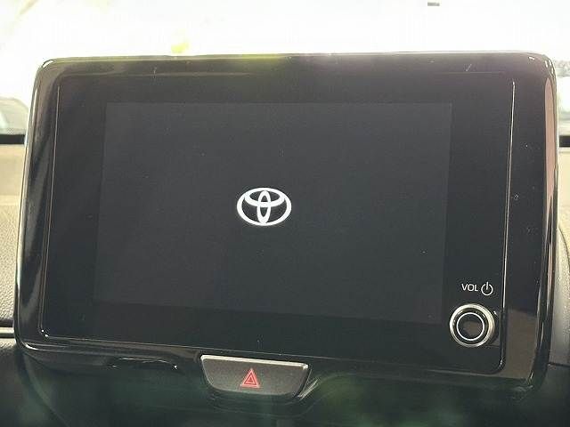 YARIS CROSS