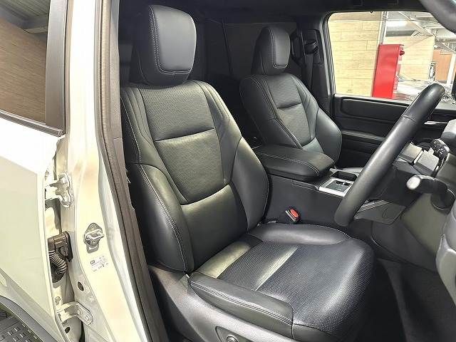 LANDCRUISER 250