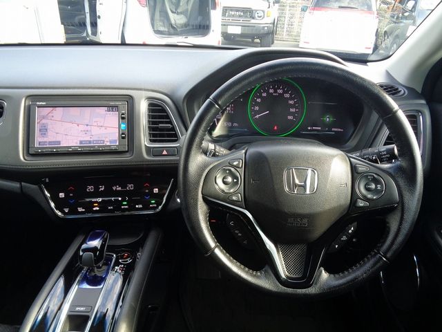 VEZEL HYBRID 4WD