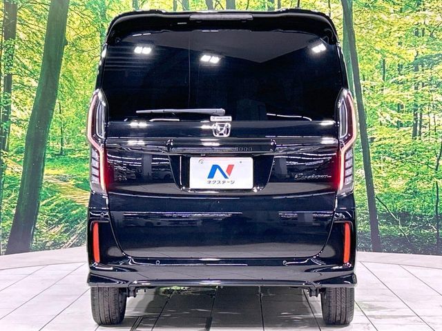 N-BOX CUSTOM