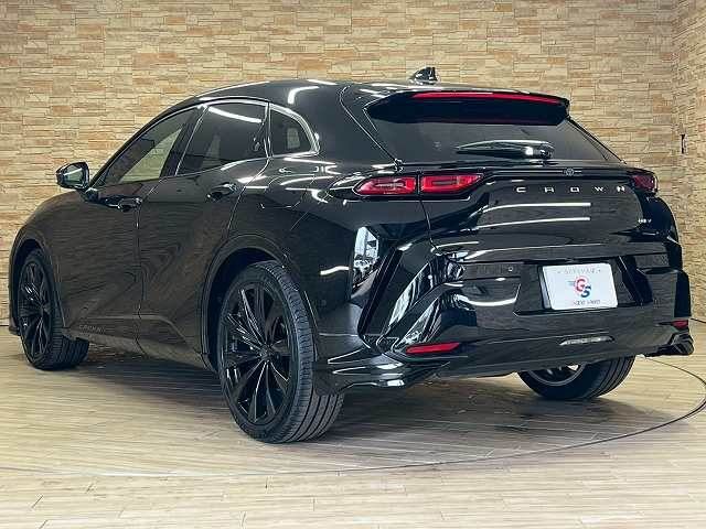 CROWN SPORT