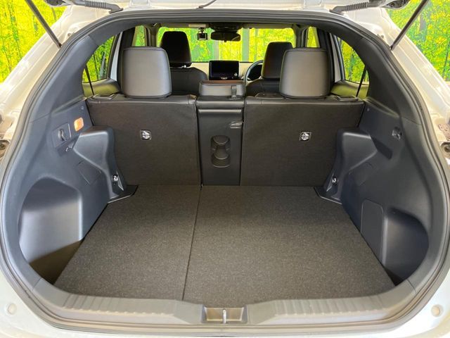 YARIS CROSS HYBRID