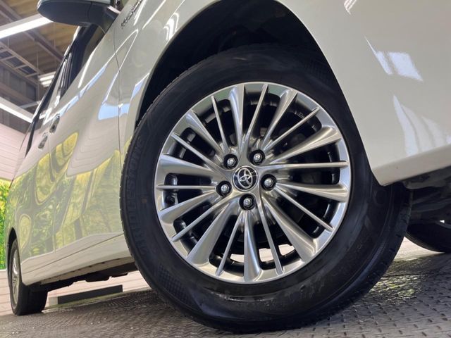 ALPHARD hybrid 4WD