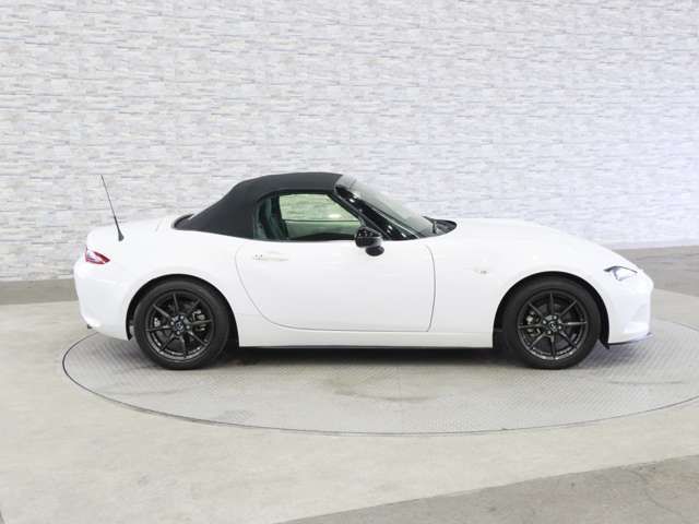 ROADSTER