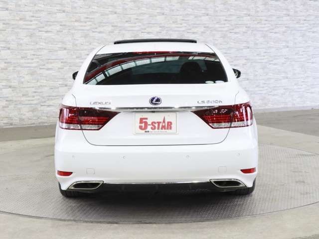 LEXUS LS600h