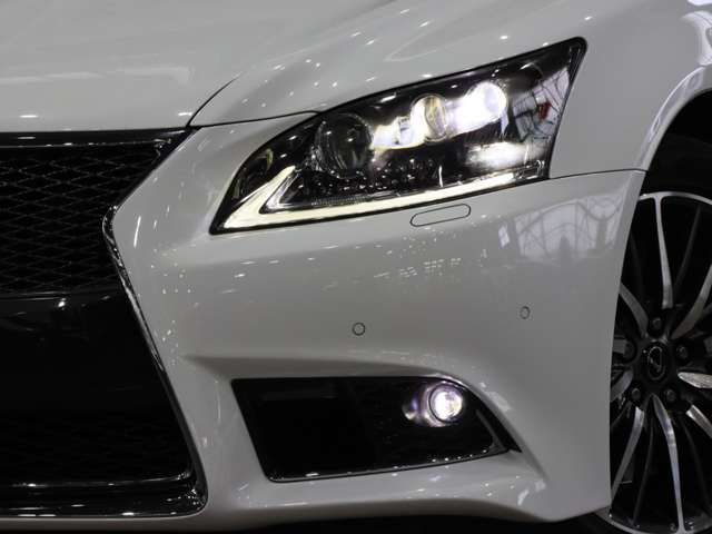 LEXUS LS600h