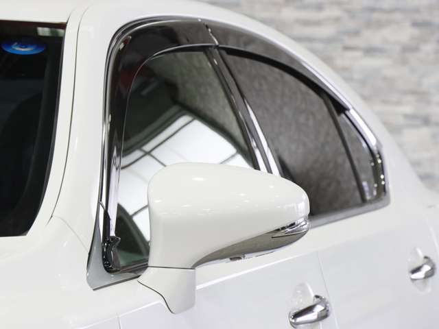 LEXUS LS600h