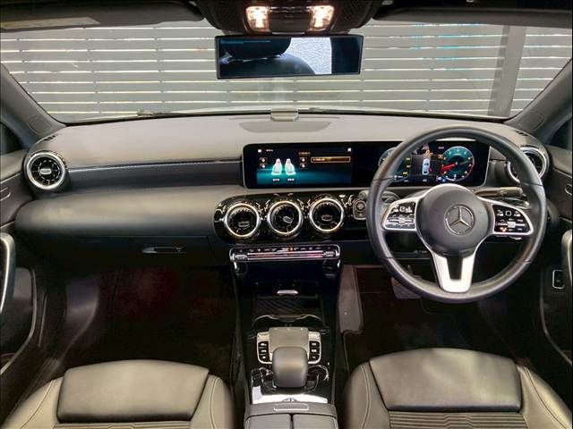 MERCEDES BENZ A-class sedan