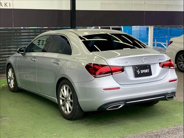 MERCEDES BENZ A-class sedan