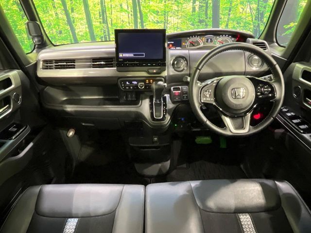 N-BOX CUSTOM 4WD