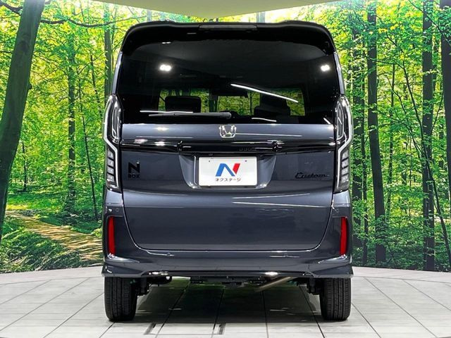N-BOX CUSTOM 4WD