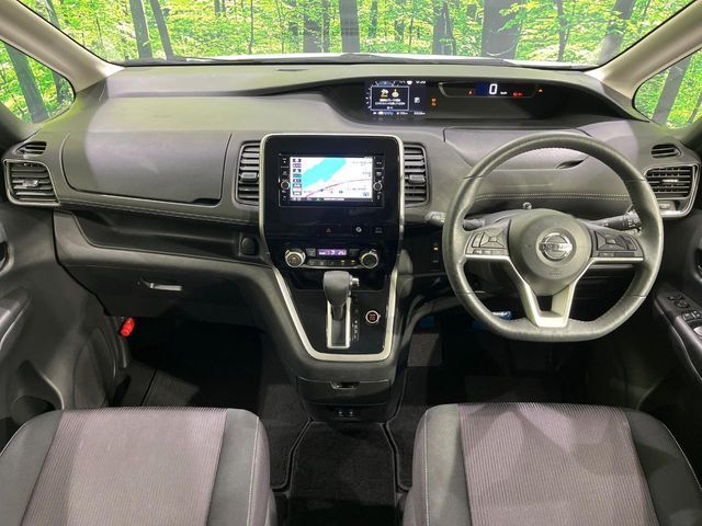 SERENA  S-HYBRID 4WD