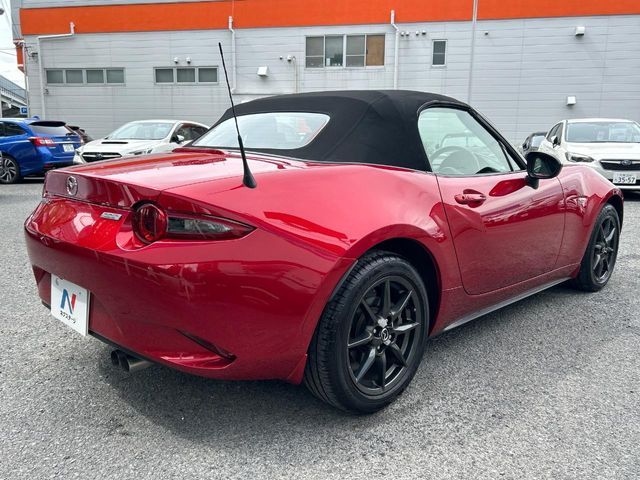 ROADSTER