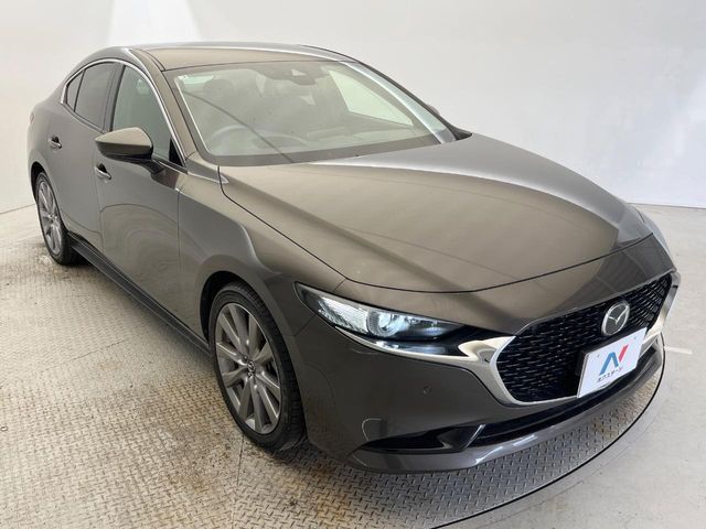 MAZDA3 SEDAN