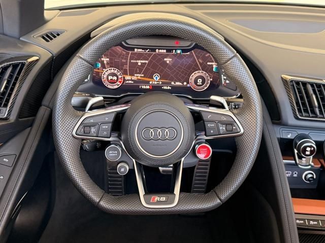 AUDI R8 Spyder