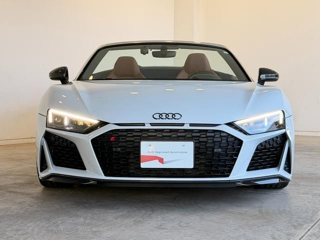 AUDI R8 Spyder