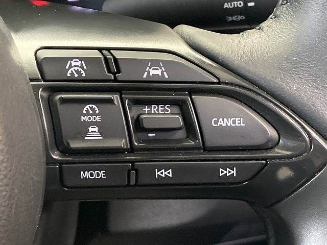 YARIS CROSS