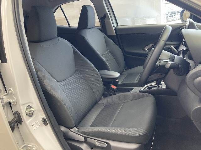 YARIS CROSS