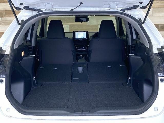 YARIS CROSS